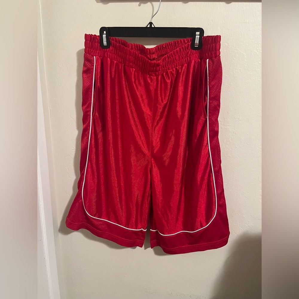 Vibrant Red Men's Athletic Shorts‎